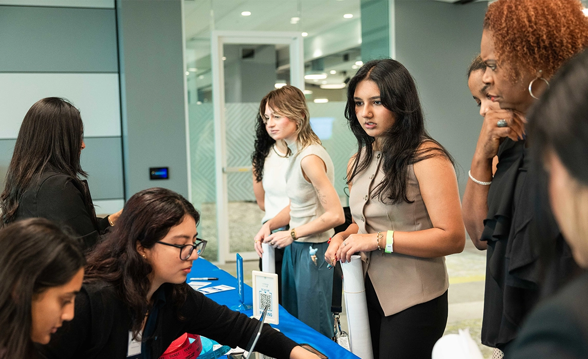 FIU honors students networking