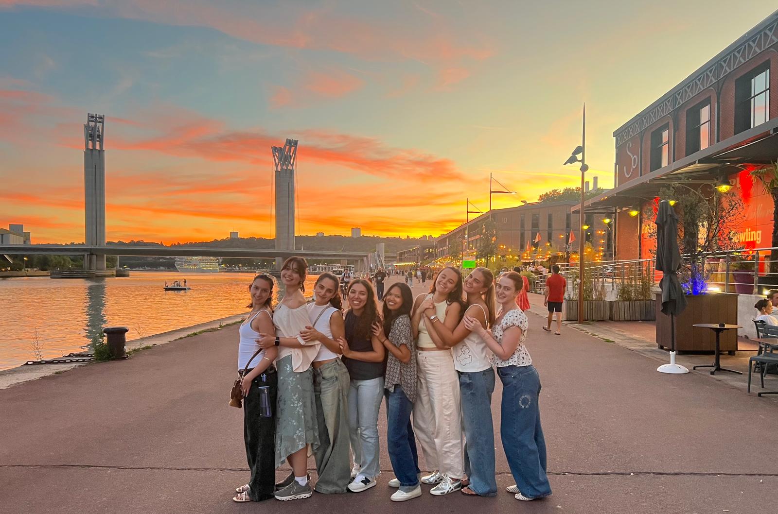 FIU students in front of the Siene River in Rouen