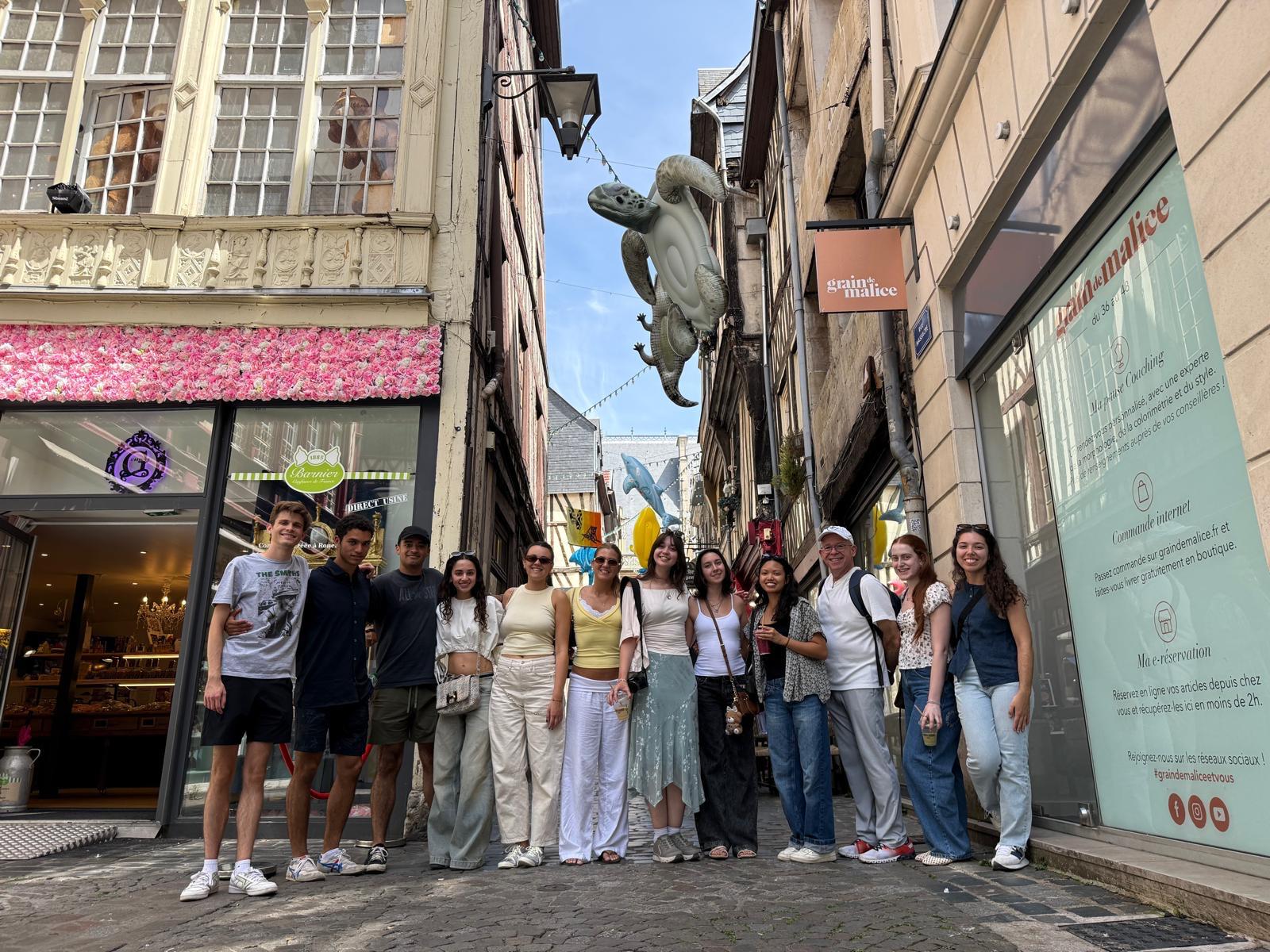 FIU Study Abroad Honors students